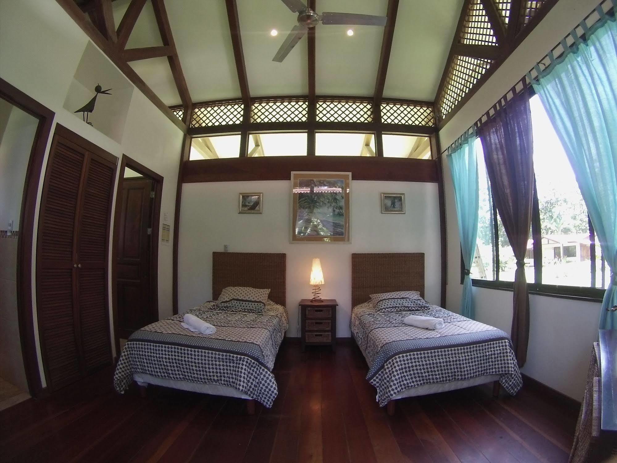 Kenaki Lodge Puerto Viejo de Talamanca Dış mekan fotoğraf